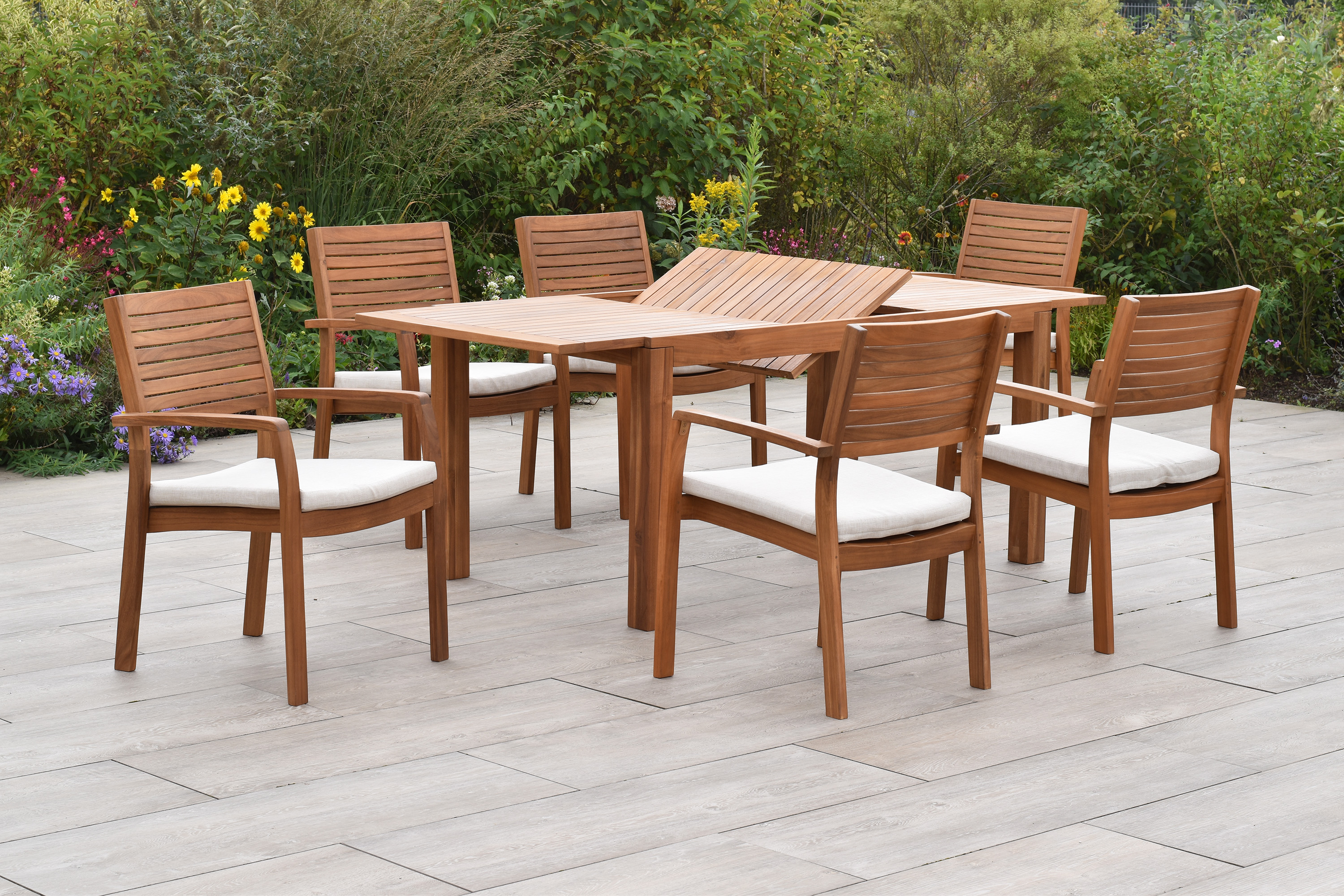Batavia Set, 13tlg., inkl. Kissen, Ausziehtisch 150 /200 x 90 cm Batavia Set, 13tlg., inkl. Kissen, Ausziehtisch 150 /200 x 90 cm