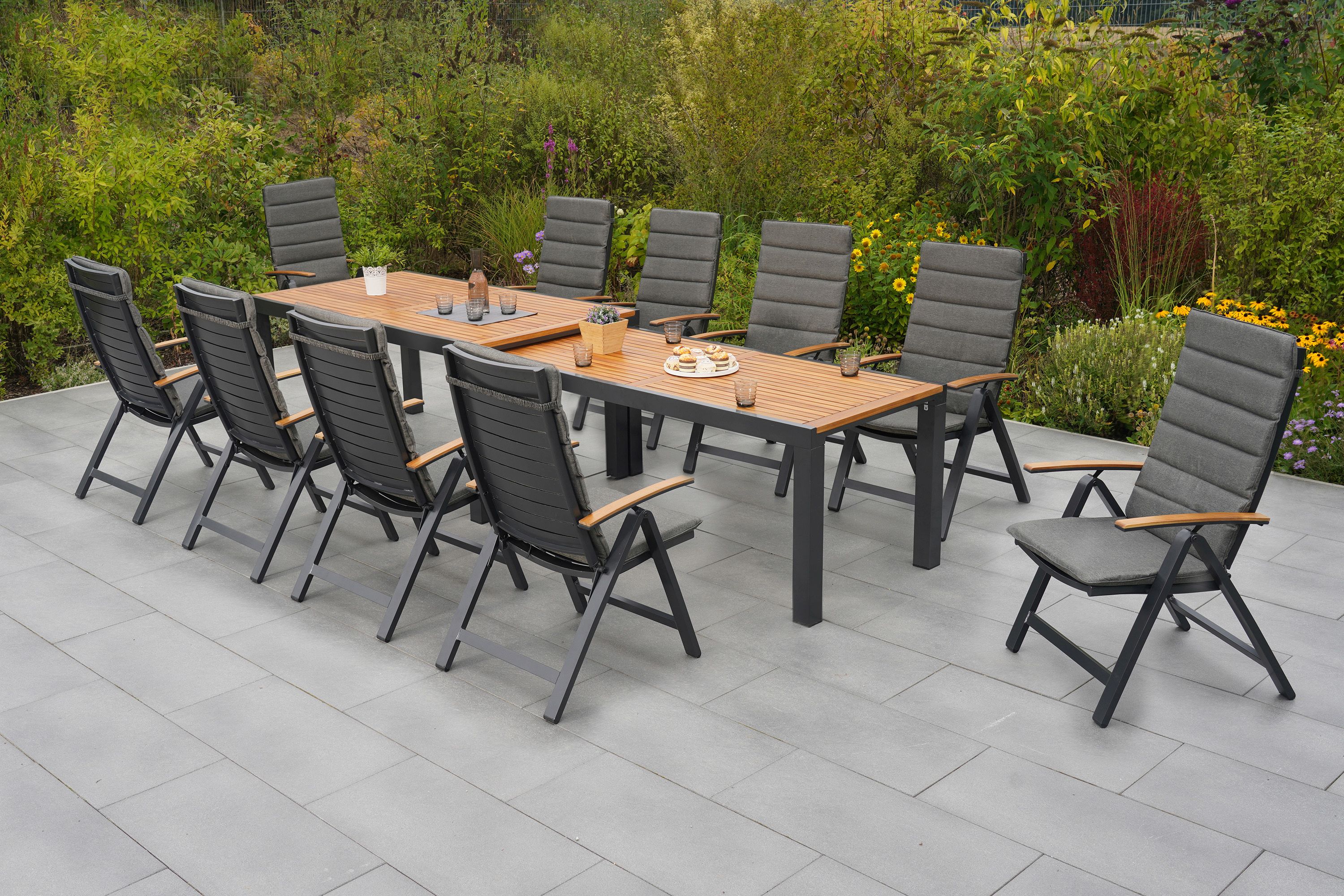 Astros Set, 21tlg., Flex-Ausziehtisch 180/300 x 100 cm, inkl. Kissen Astros Set, 21tlg., Flex-Ausziehtisch 180/300 x 100 cm, inkl. Kissen