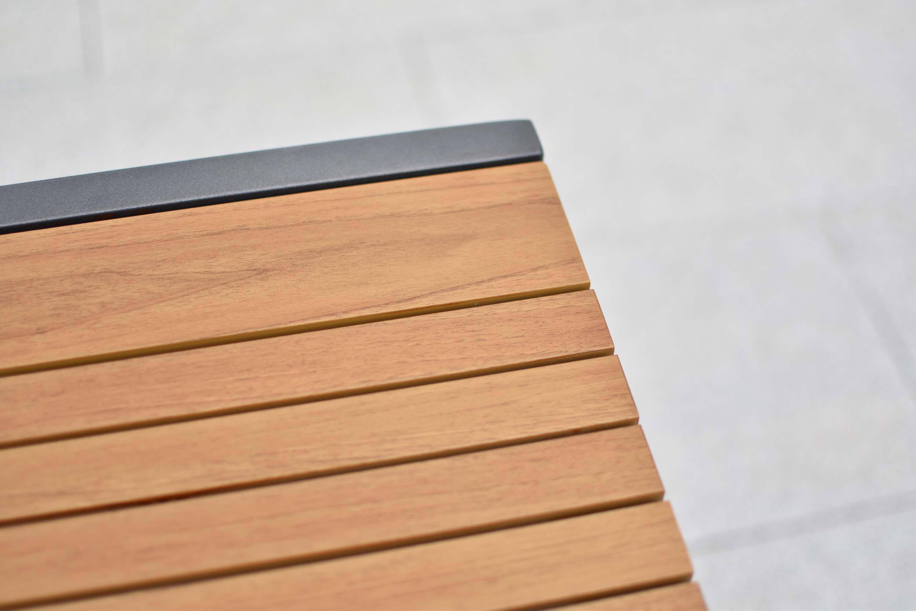 Balkon Ausziehtisch 80 (120) x 70 cm, Tischplatte aus Polywood