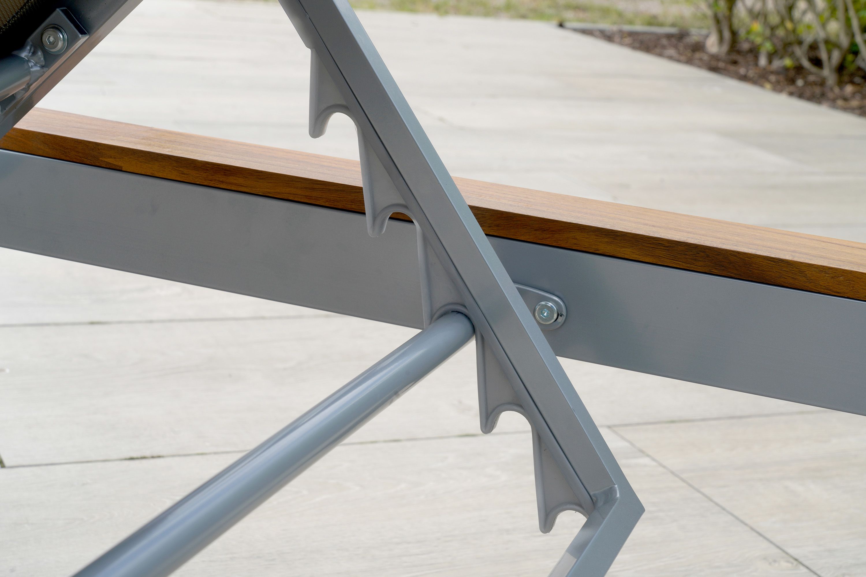 Naxos Liege mit Rädern