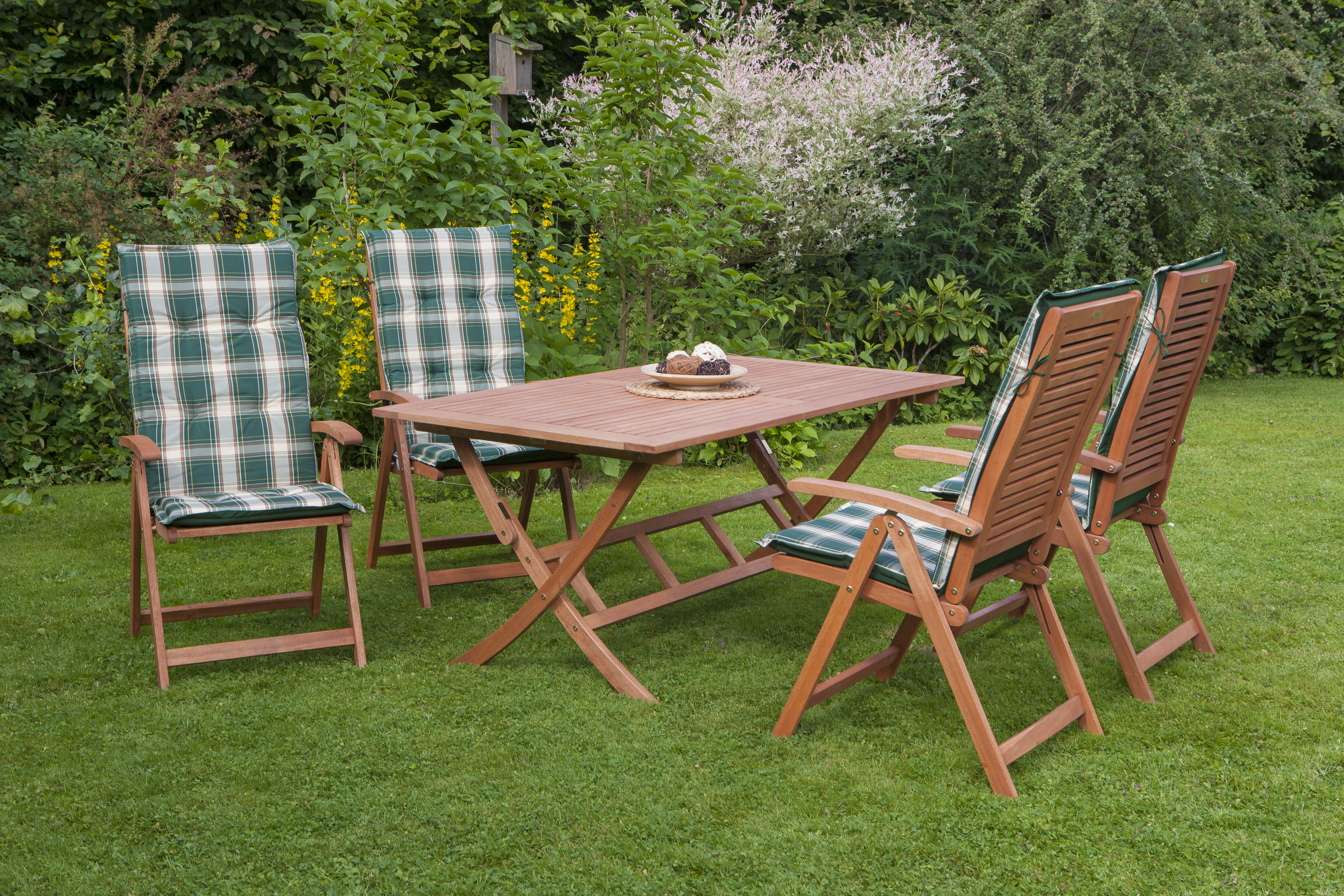 La Plata Set, 9tlg., 4 Klappsessel, Klapptisch 160 x 90 cm, inkl. Kissen La Plata Set, 9tlg., 4 Klappsessel, Klapptisch 160 x 90 cm, inkl. Kissen