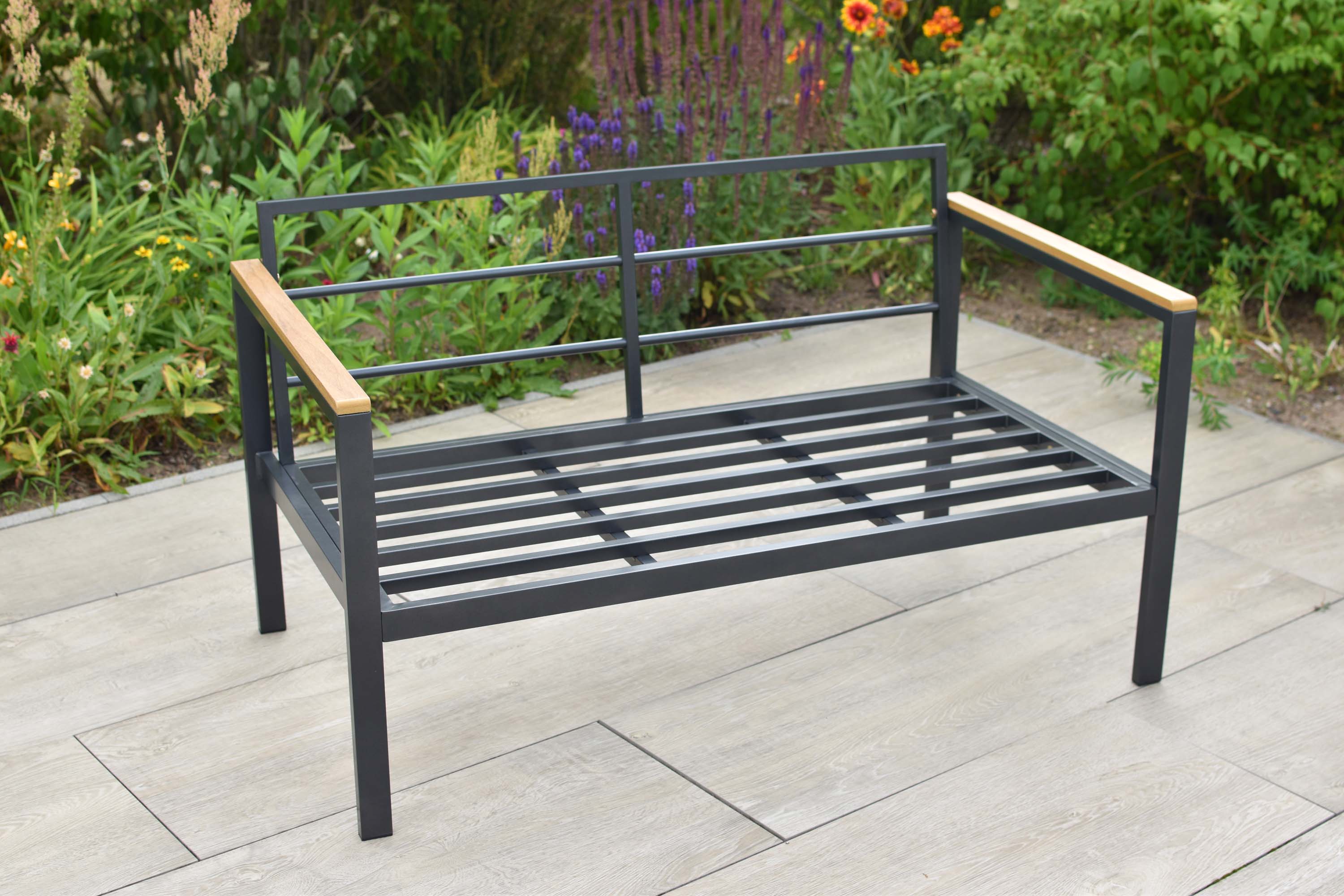 Kavos Set, 2 Sessel, 1 zweisitzige Bank, Tisch 100 x 50 cm, inkl. Sitz- und Rückenkissen Kavos Set, 2 Sessel, 1 zweisitzige Bank, Tisch 100 x 50 cm, inkl. Sitz- und Rückenkissen