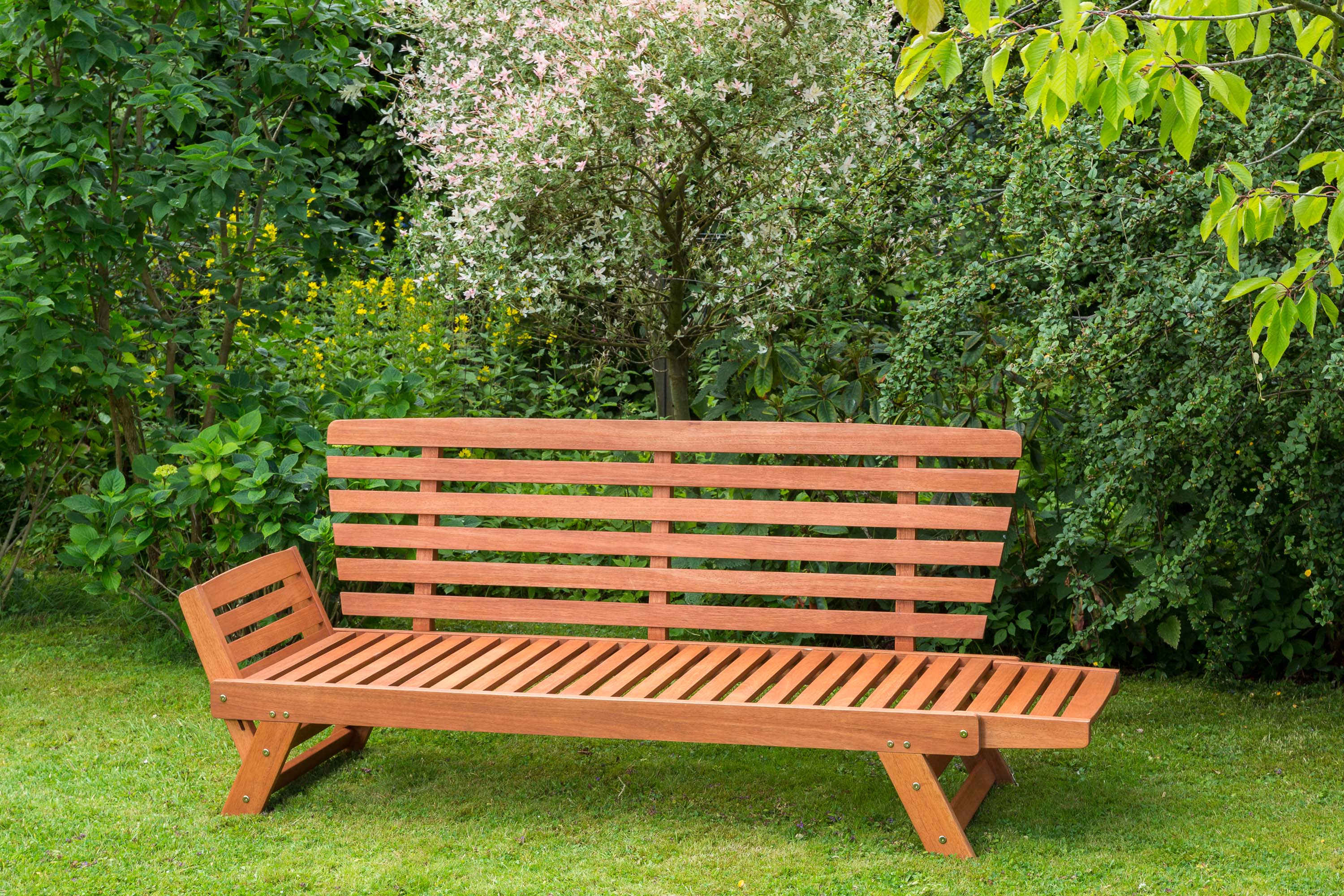 Liegenbank, inkl. Kissen