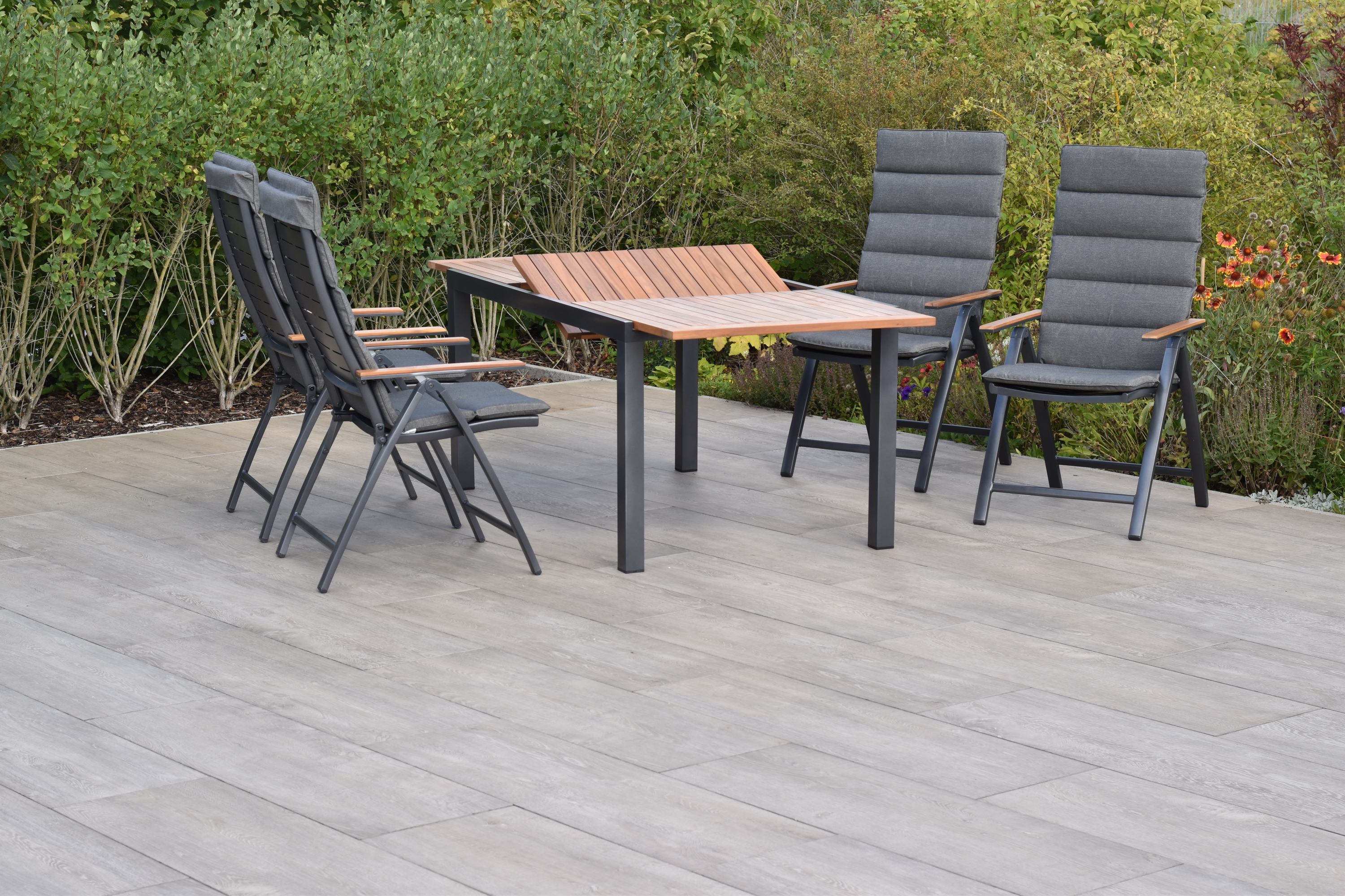 Tinos Set, 9tlg., Ausziehtisch 150/200 x 90 cm, inkl. Kissen