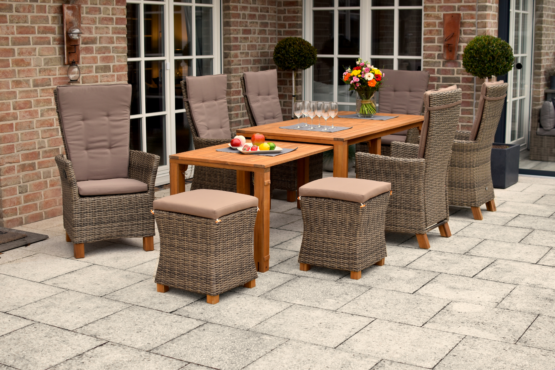50602-211-6re4SIJNWYJISK Toskana Set, 9tlg. Flex-Ausziehtisch 185/370 x 90/73 cm, natur, inkl. Kissen