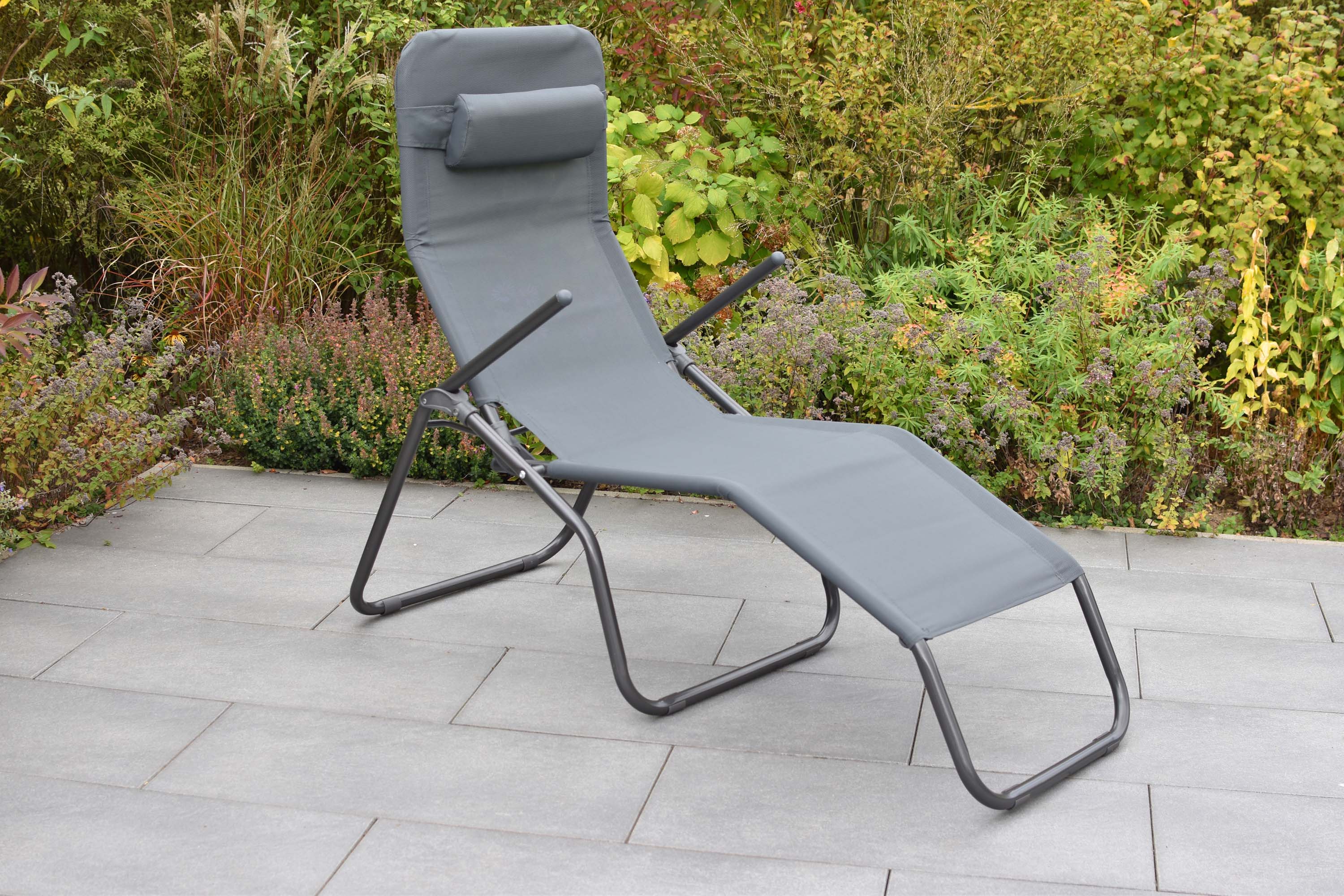 Wellnessliege XXL inkl. Kopfkissen, grau