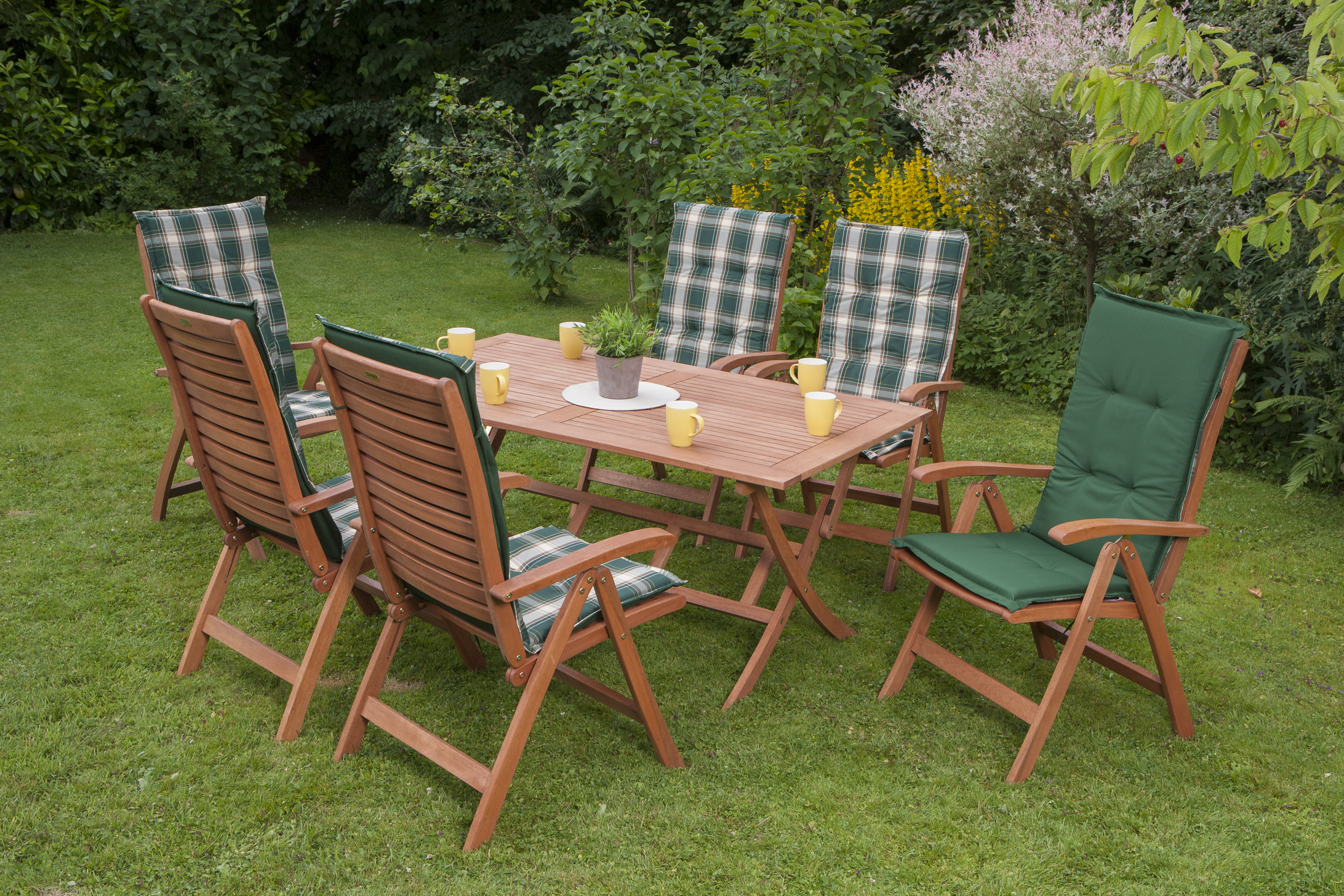 La Plata Set, 13tlg., 6 Klappsessel, Klapptisch 160 x 90 cm, inkl. Kissen La Plata Set, 13tlg., 6 Klappsessel, Klapptisch 160 x 90 cm, inkl. Kissen
