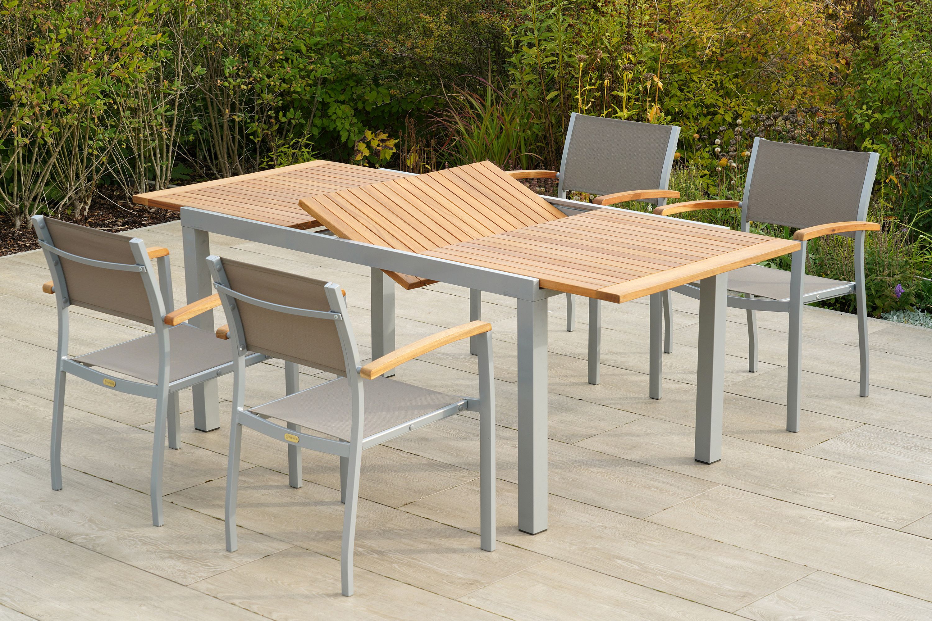 Naxos-Set-5tlg-4x-22000-309-21605-219-SS-HD-3 Naxos Set 5tlg., 4 Stapelsessel, Ausziehtisch 150 (200) x 90 cm, silber