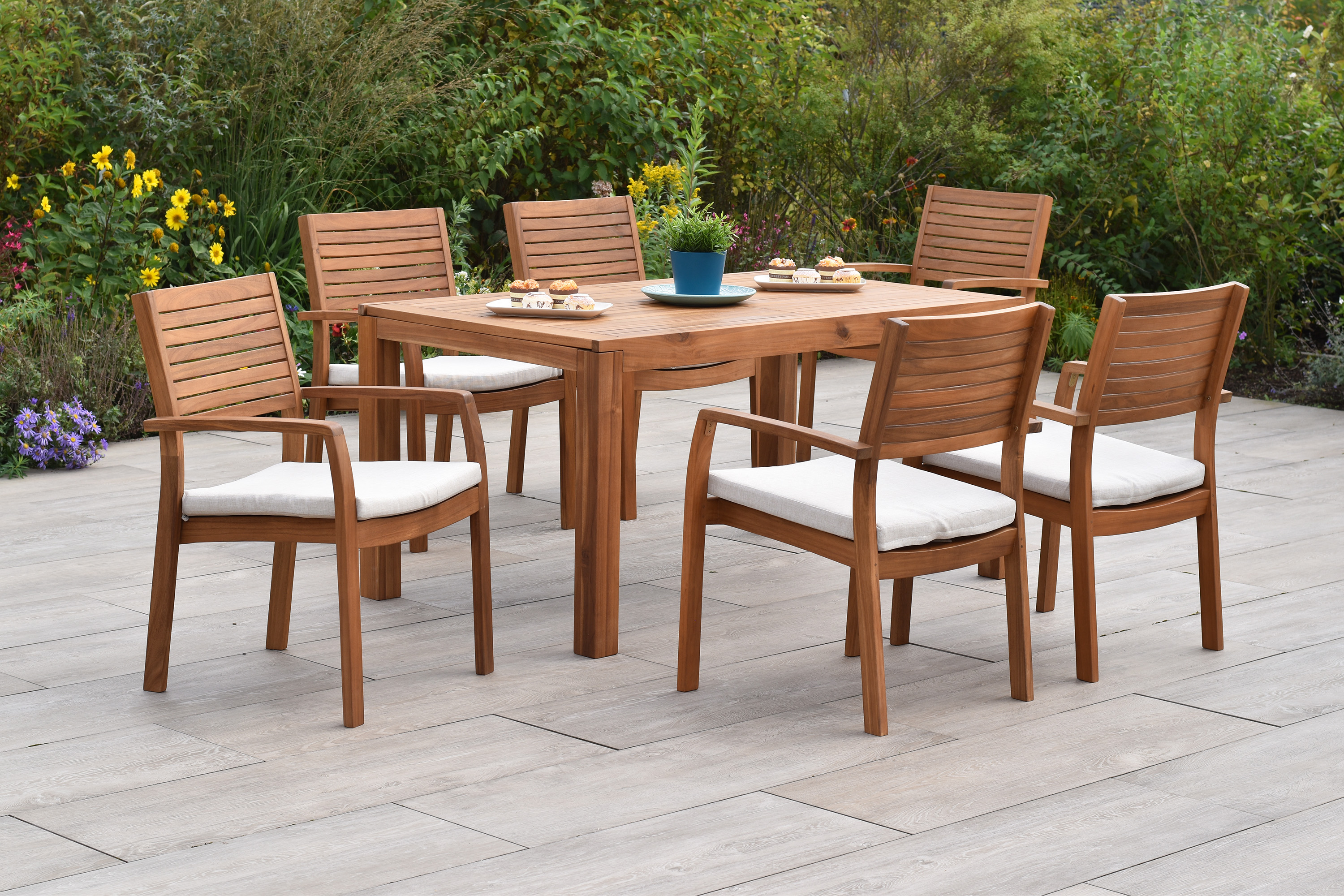 Batavia Set, 13tlg., inkl. Kissen, Tisch 185 x 90 cm Batavia Set, 13tlg., inkl. Kissen, Tisch 185 x 90 cm