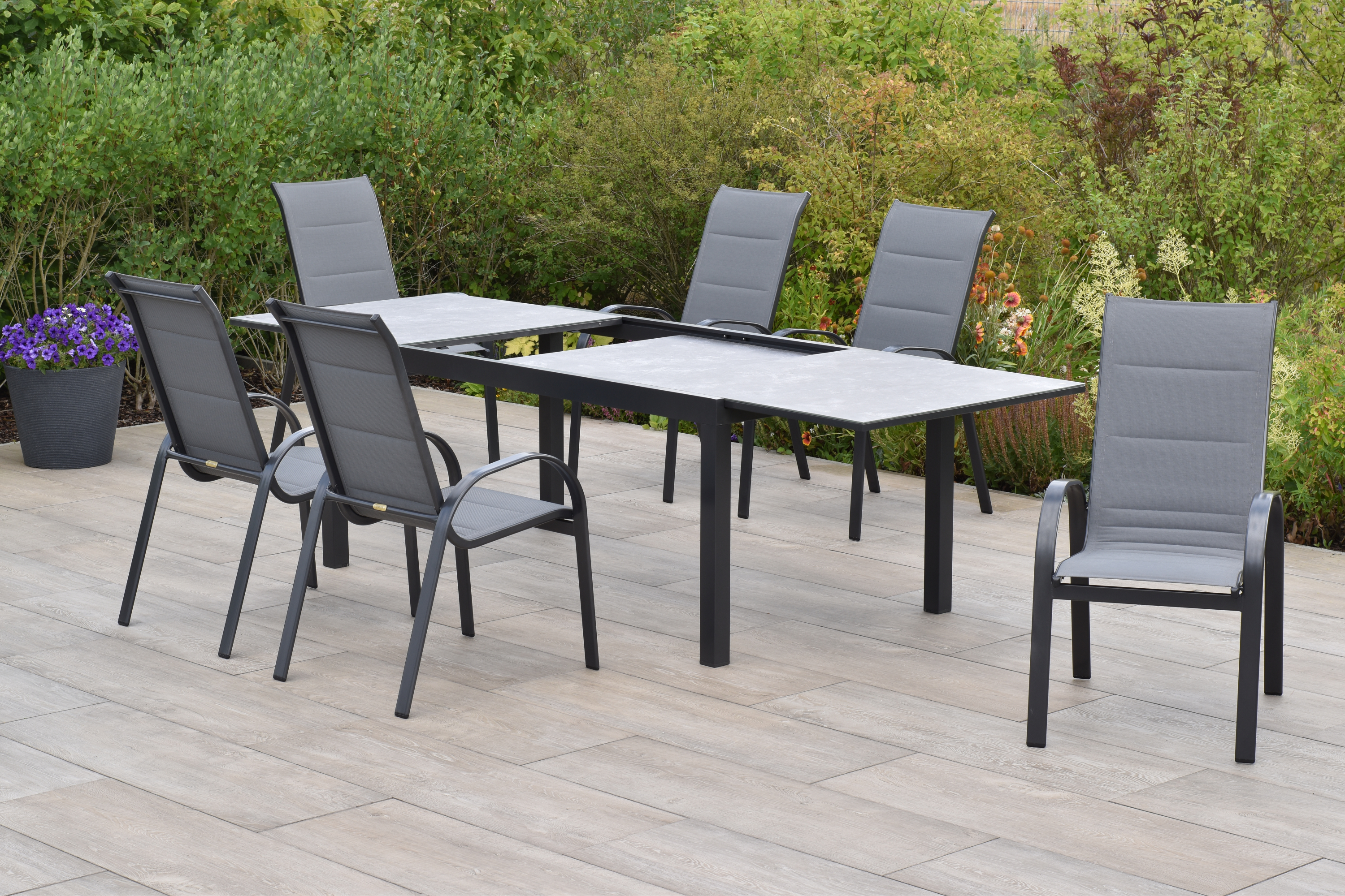 50881-309-3 Amalfi Set 7 tlg., 6 Stapelsessel, Ausziehtisch 180/250 x 100 cm, grau