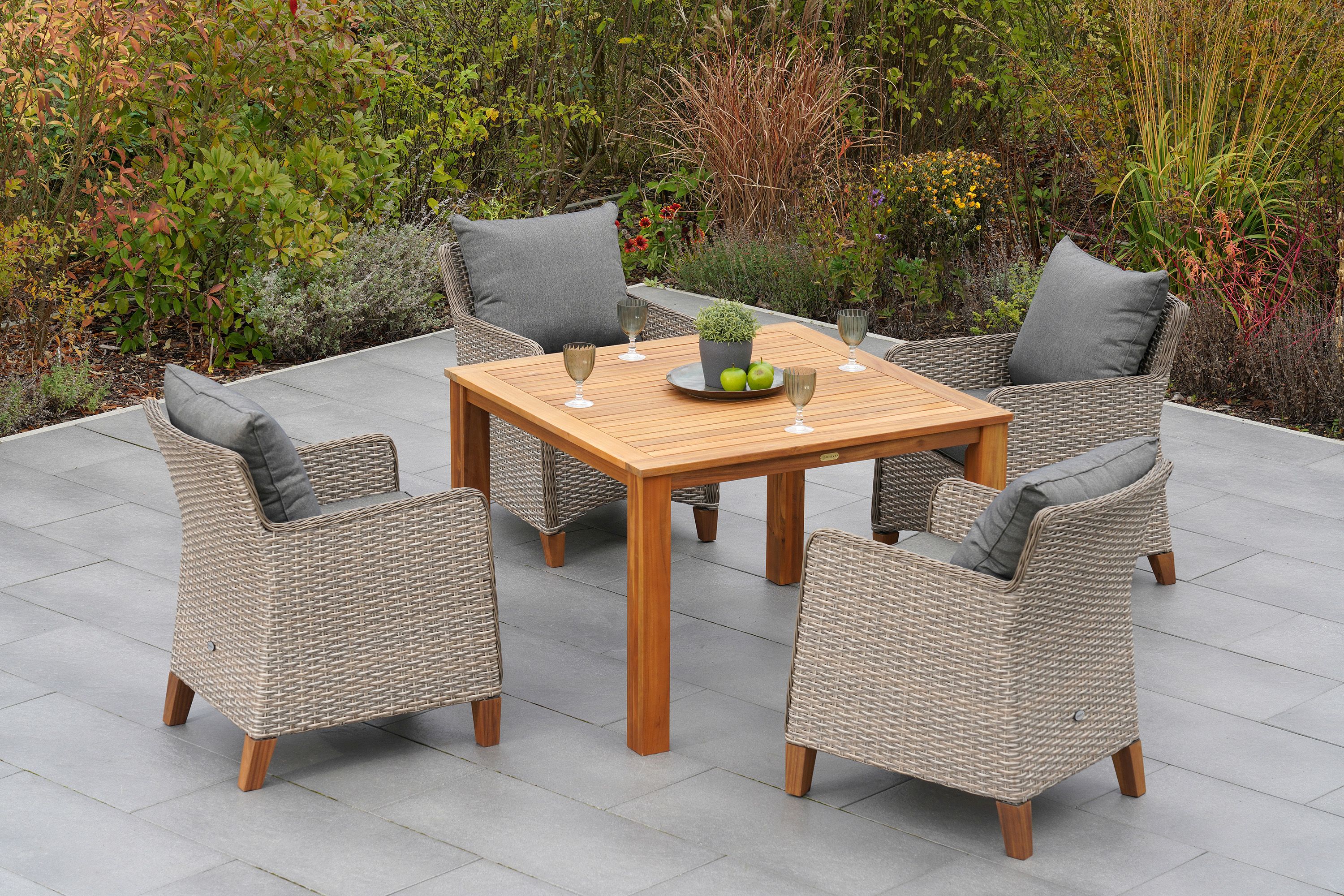 Avellino Set 5tlg. Tisch 110 x 110 cm