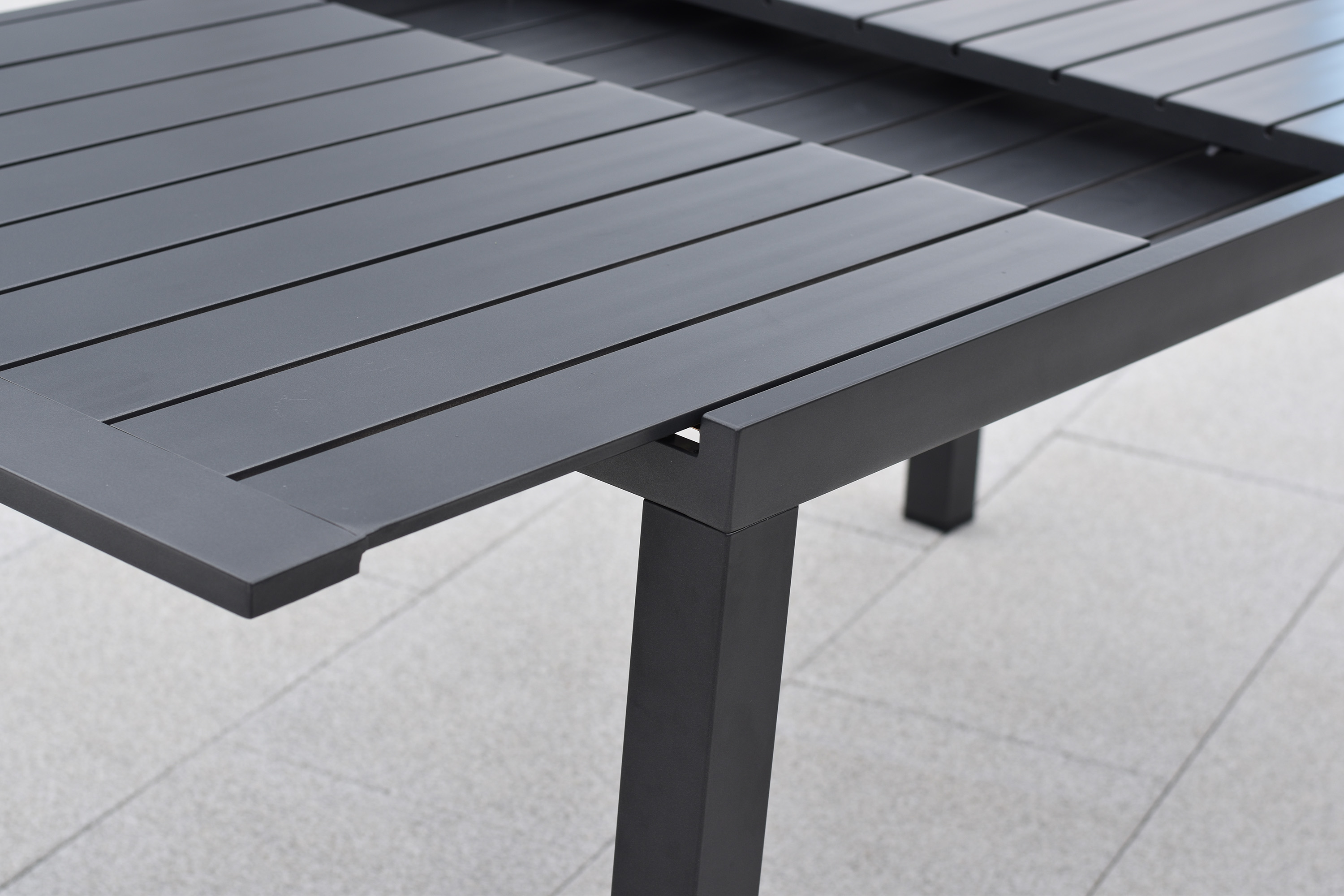 Milano Set 7tlg., 6 Stapelsessel, Ausziehtisch, 150 (200) x 90 cm