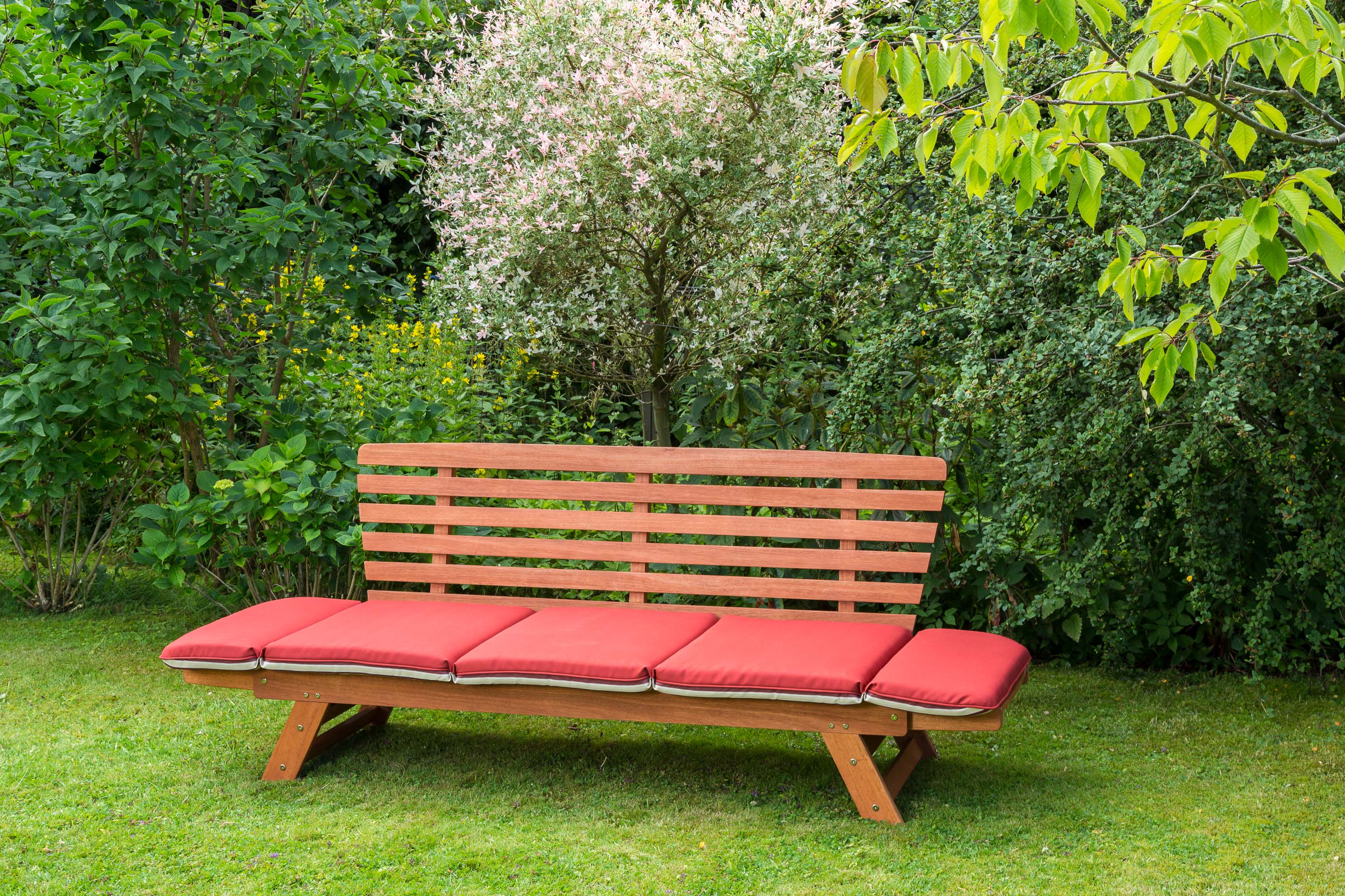 Liegenbank, inkl. Kissen