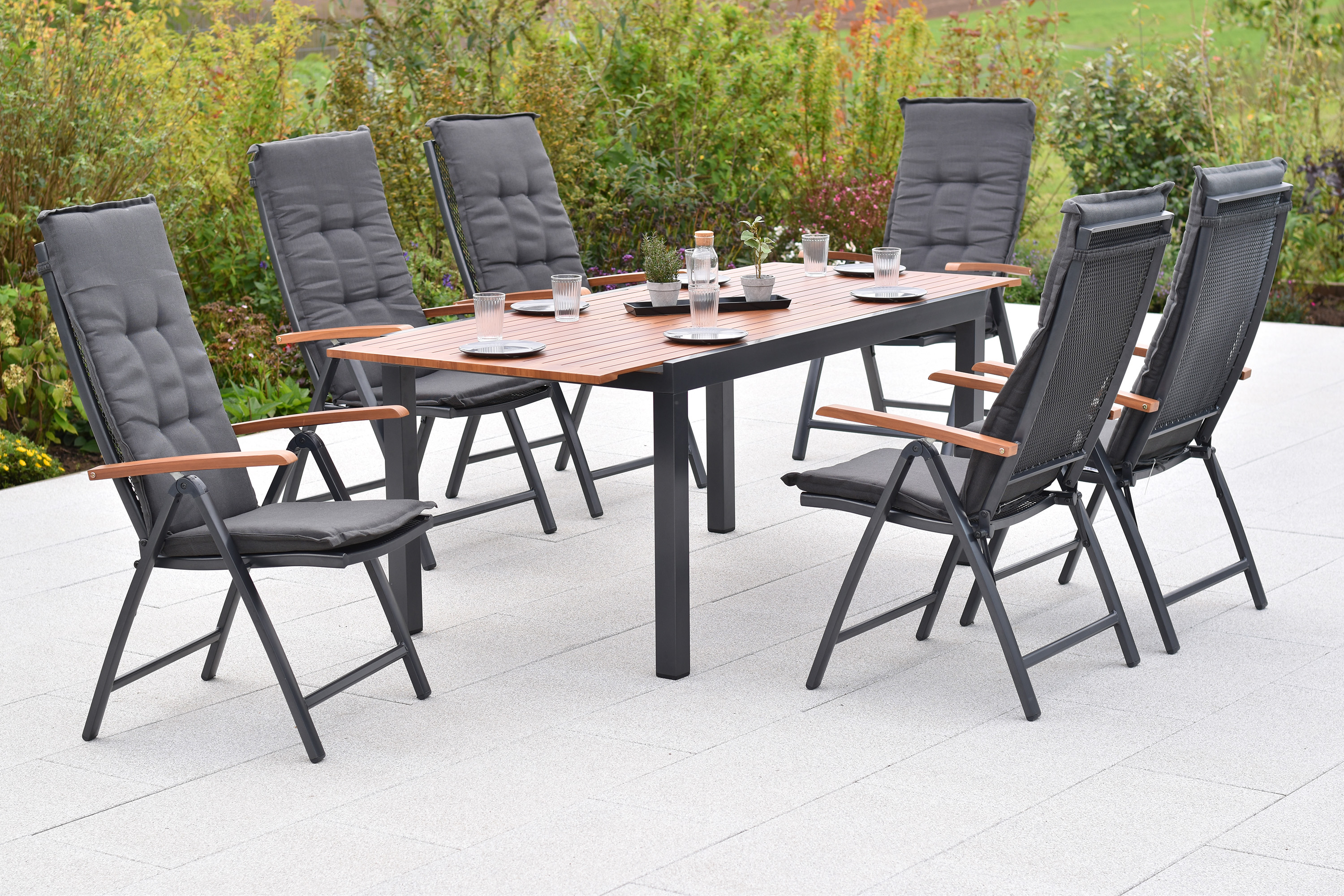 Thasos Set, 13tlg., inkl. Kissen, Ausziehtisch, 150/200 x 90 cm Thasos Set, 13tlg., inkl. Kissen, Ausziehtisch, 150/200 x 90 cm