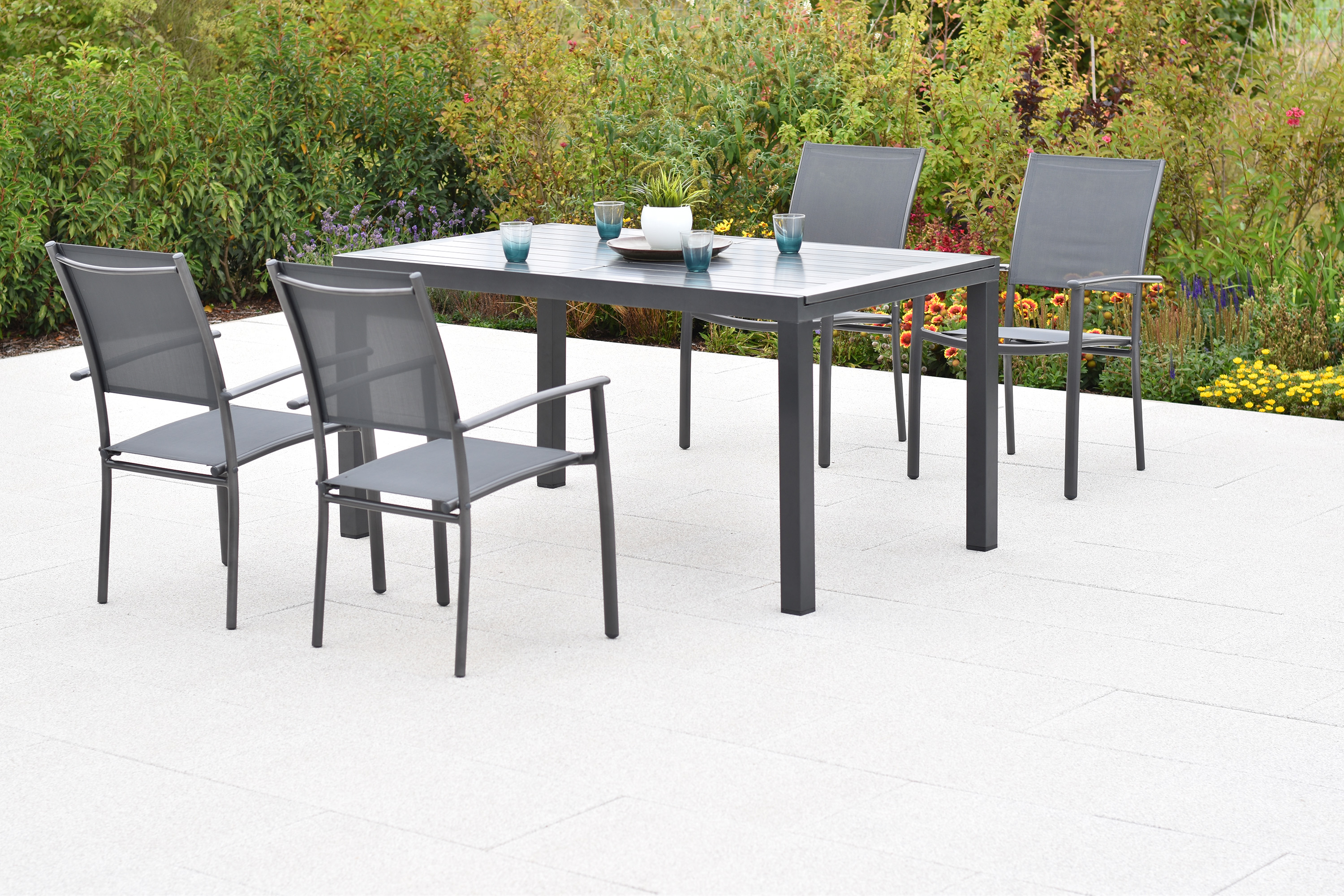 Milano Set, 5tlg., Ausziehtisch 150/200 x 90 cm Milano Set, 5tlg., Ausziehtisch 150/200 x 90 cm