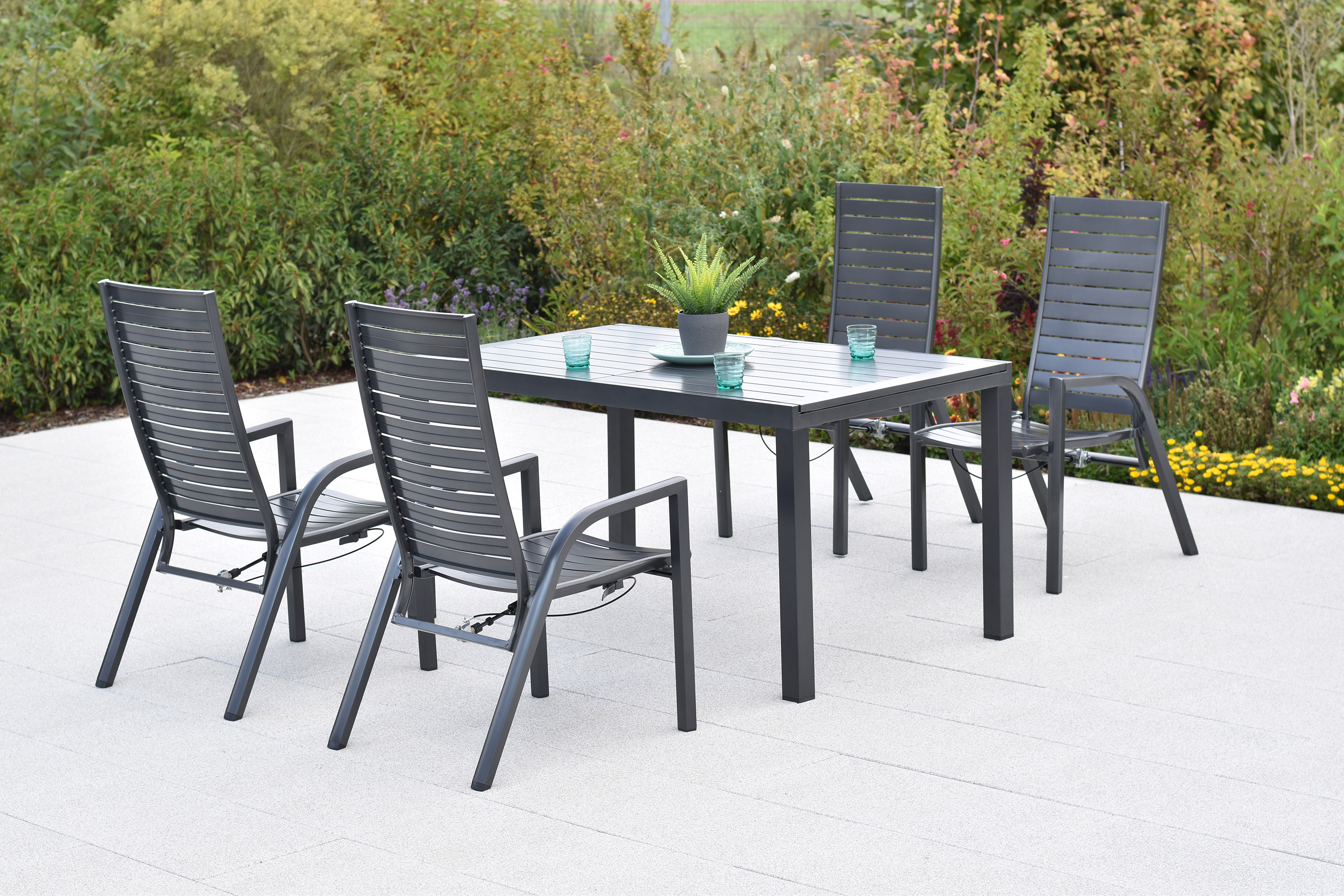 Siros Set, 5tlg., Ausziehtisch, 150/200 x 90 cm, Tischplatte aus Aluminium Siros Set, 5tlg., Ausziehtisch, 150/200 x 90 cm, Tischplatte aus Aluminium