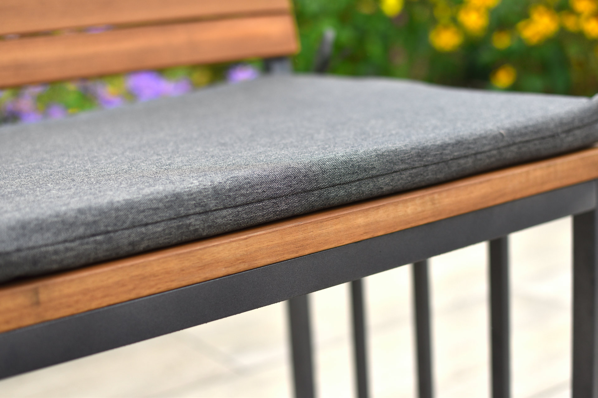 22030-011-7 Milos Set Flex-Ausziehtisch, 160/320 x 90 cm, inkl. Kissen