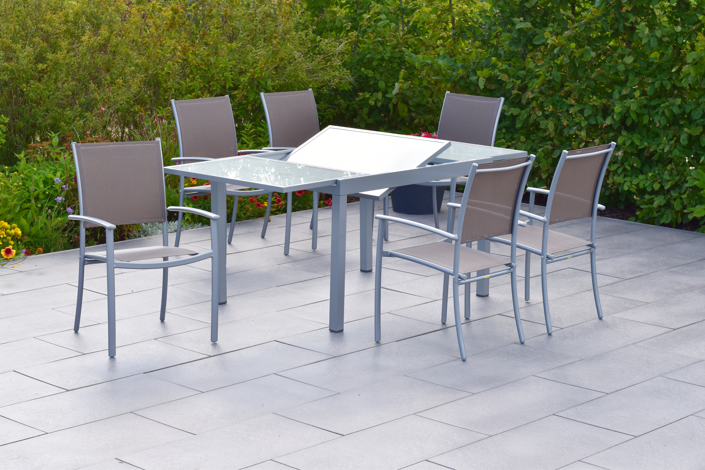 50886-325-3 Milano Set, 7tlg., 6 Stapelsessel, Ausziehtisch 120/180 x 90 cm, silber/taupe
