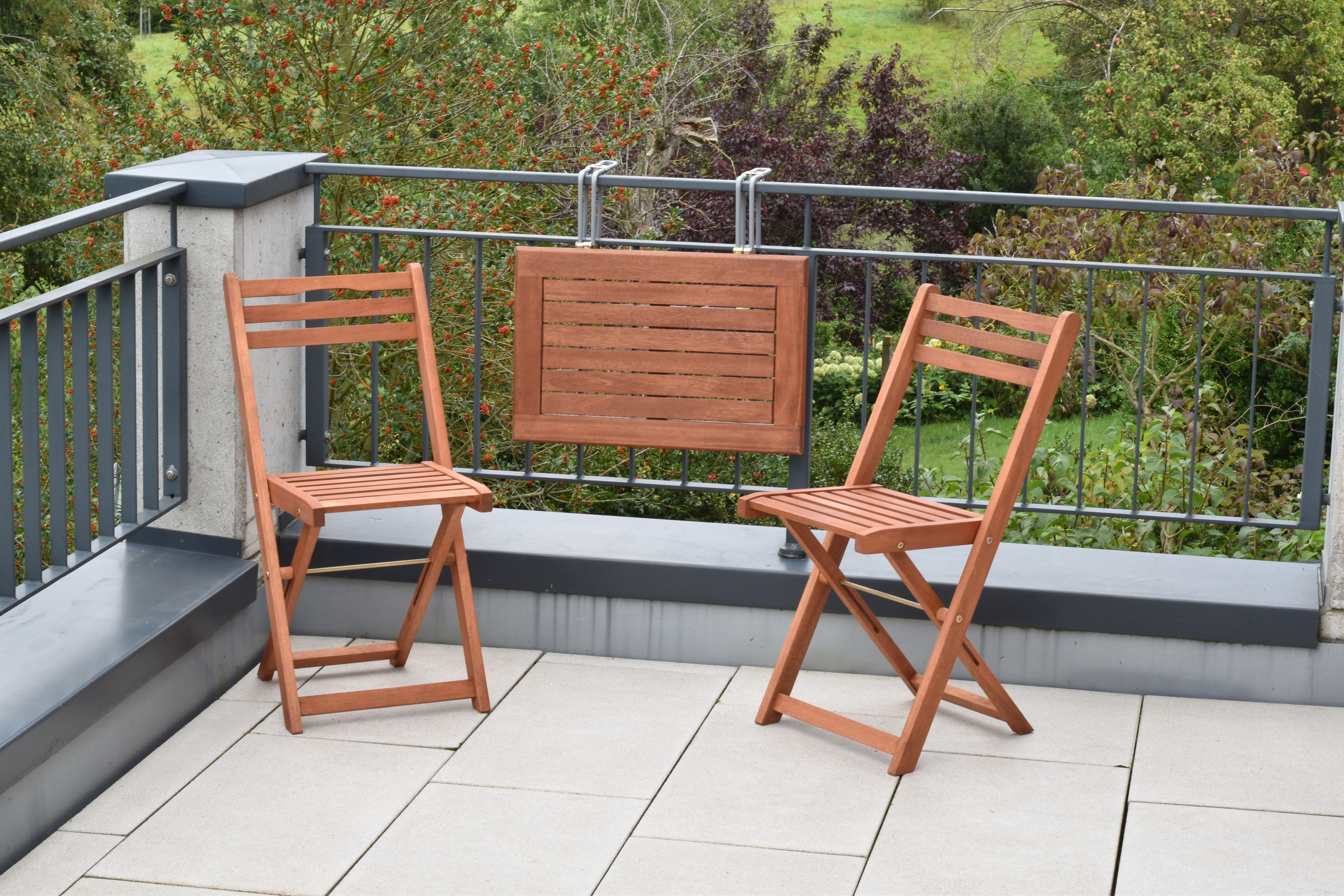 Porto Set, 3tlg., 2 Klappstühle, Balkonhängetisch 60 x 40 cm Porto Set, 3tlg., 2 Klappstühle, Balkonhängetisch 60 x 40 cm