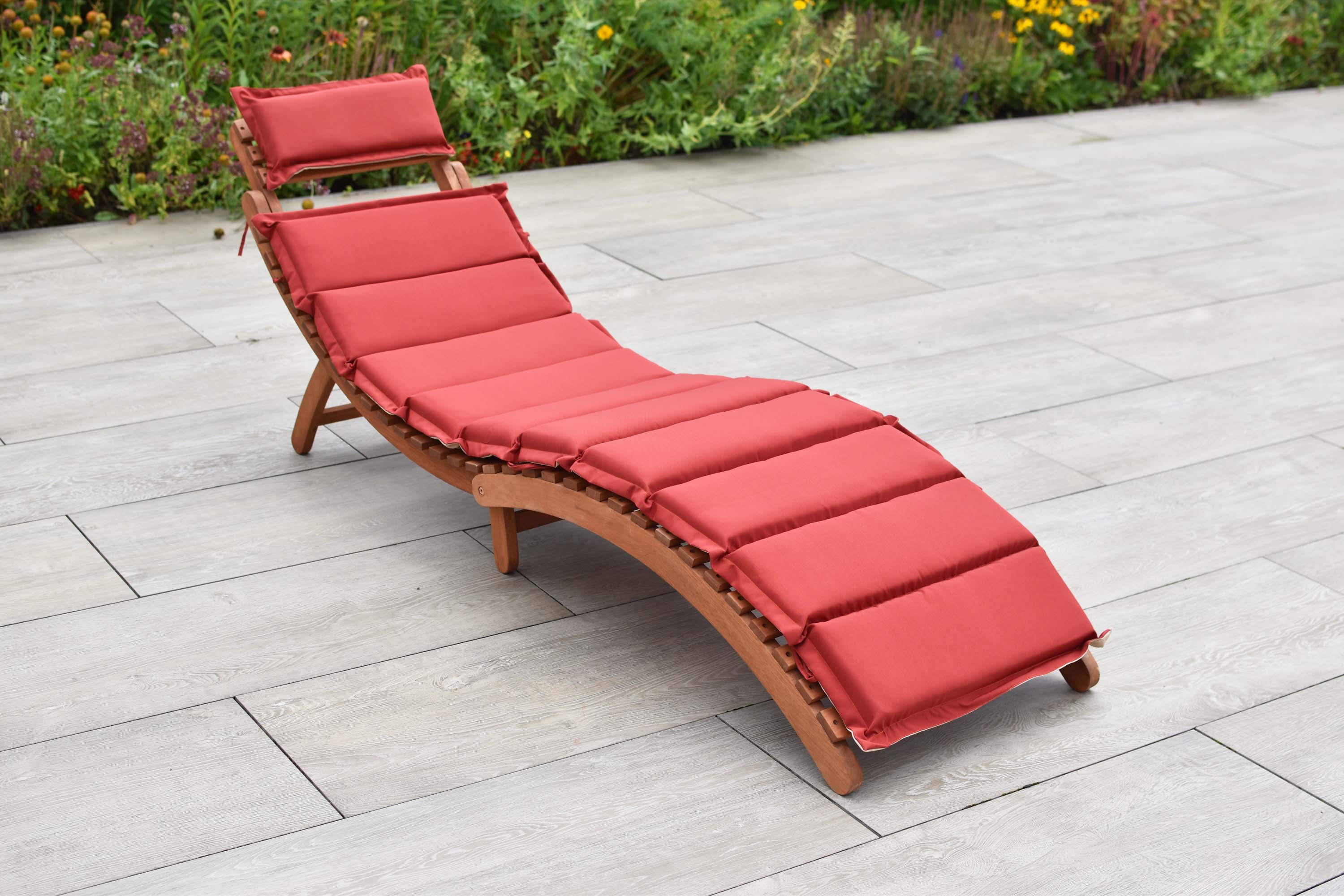 Ipanema Liege, mit Kissen, rot/beige Ipanema Liege, mit Kissen, rot/beige