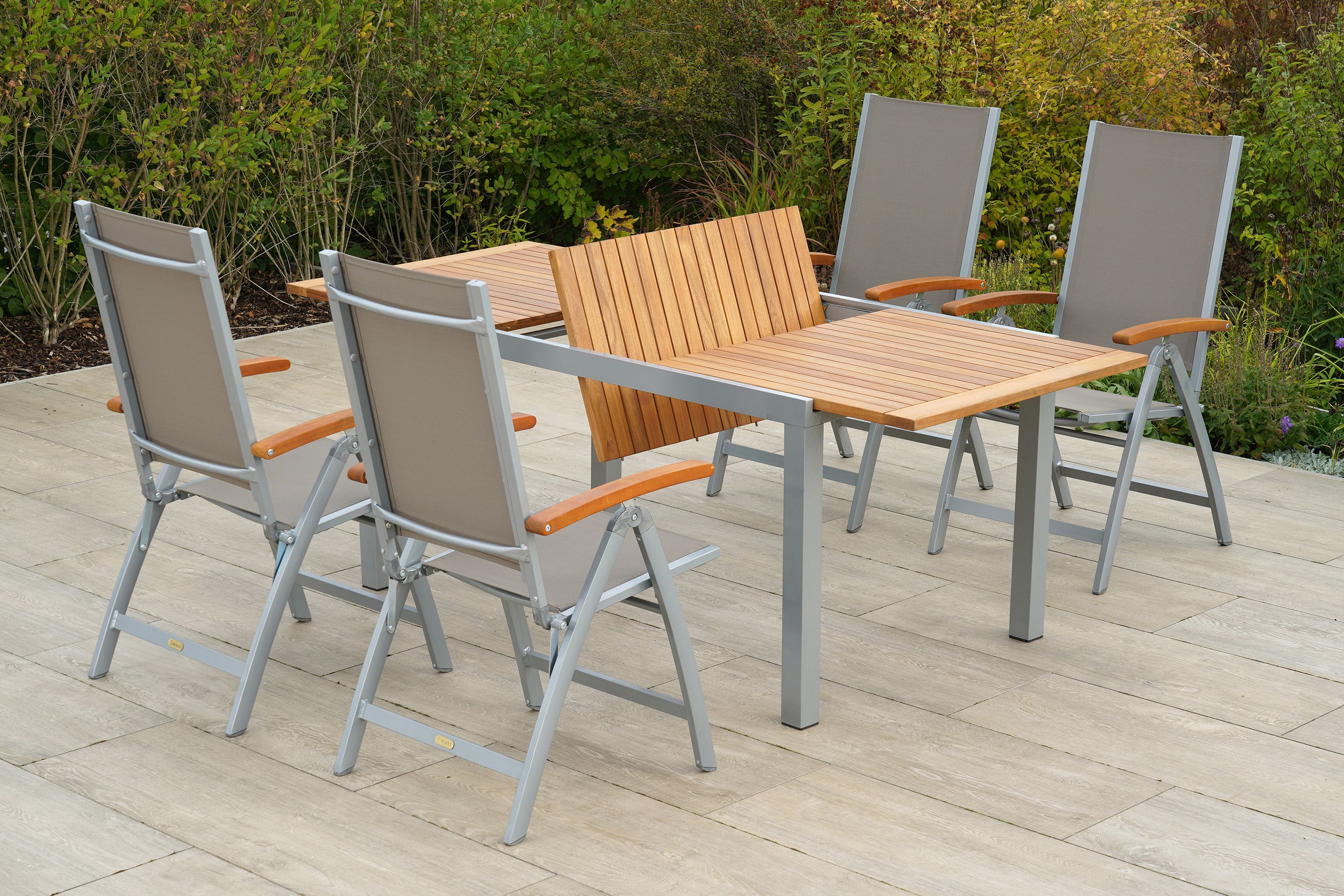 Naxos-Set-5tlg-4x-22005-309-21605-219-SS-HD-3 Naxos Set 5tlg., 4 Klappsessel, Ausziehtisch 150 (200) x 90 cm, silber