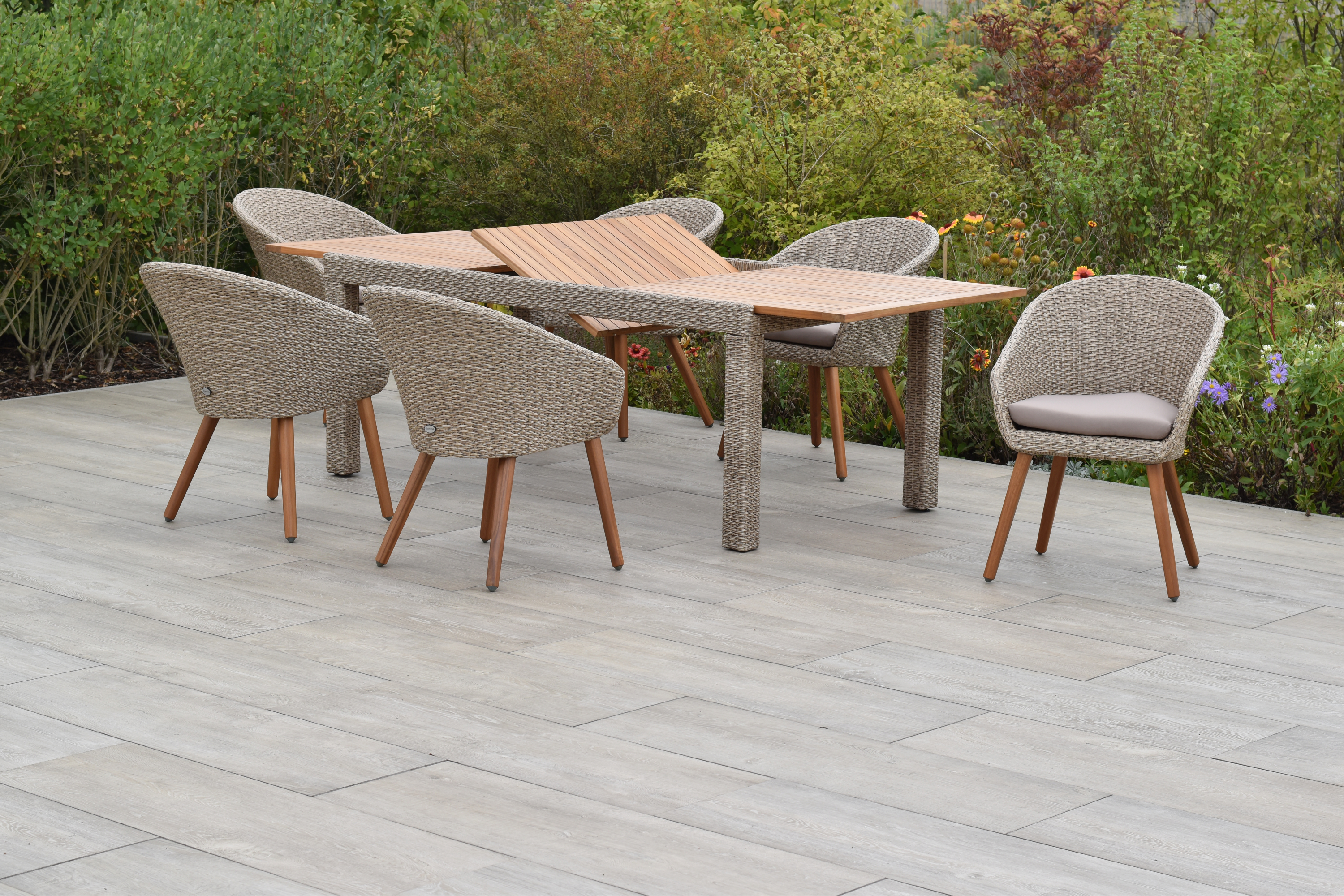 Arrone Set, 7tlg., Ausziehtisch 180/240 x 100 cm, inkl. Kissen Arrone Set, 7tlg., Ausziehtisch 180/240 x 100 cm, inkl. Kissen
