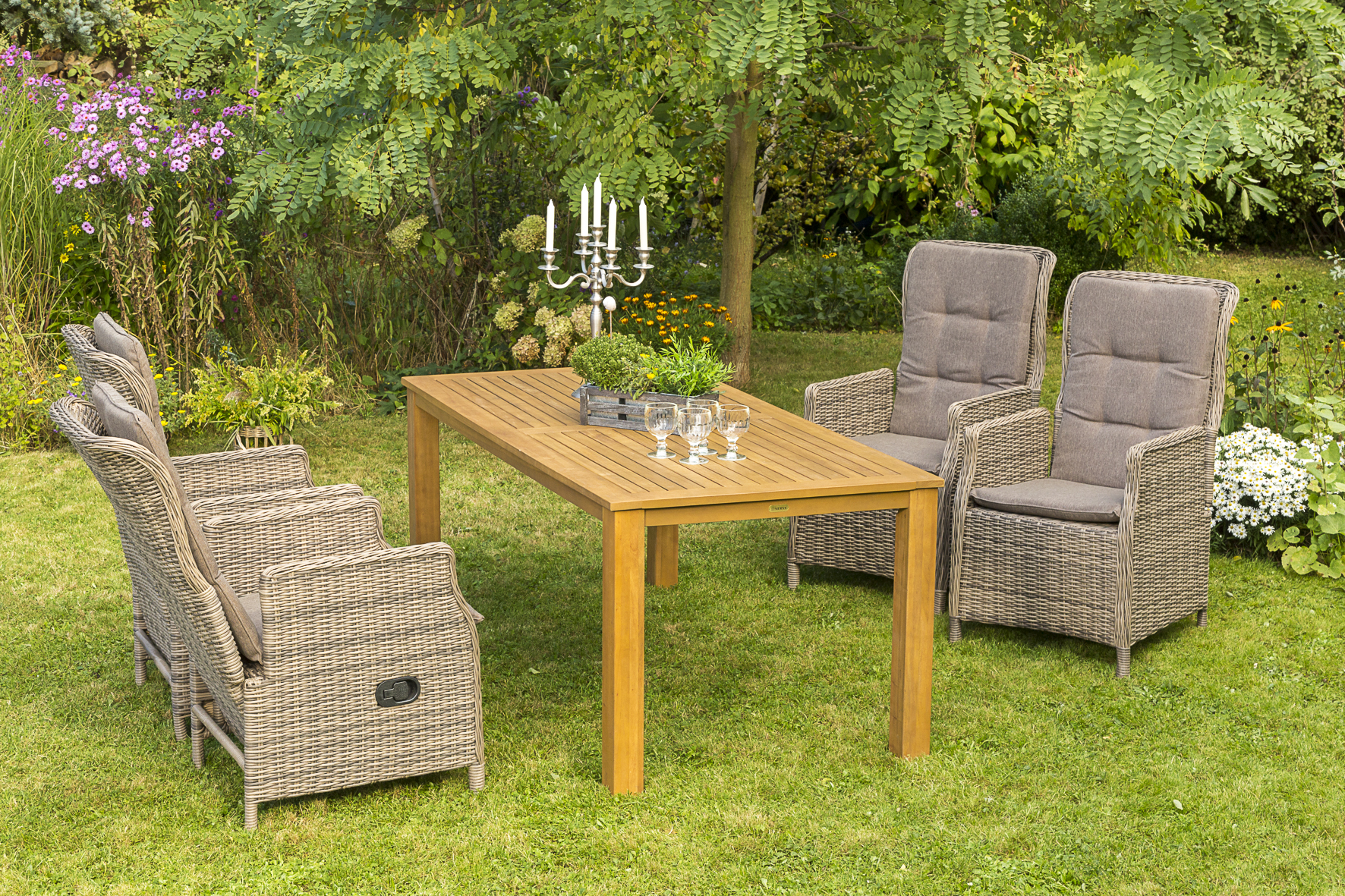 Riviera Set, 9tlg., Tisch 185 x 90 cm, inkl. Kissen Riviera Set, 9tlg., Tisch 185 x 90 cm, inkl. Kissen